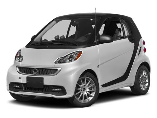 White 2013 smart ForTwo pure