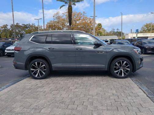 2026 Volkswagen Atlas 2.0T SEL Premium R-Line 4MOTION