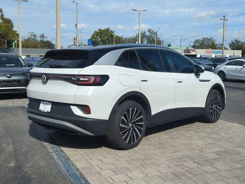 2023 Volkswagen ID.4 Pro S Plus