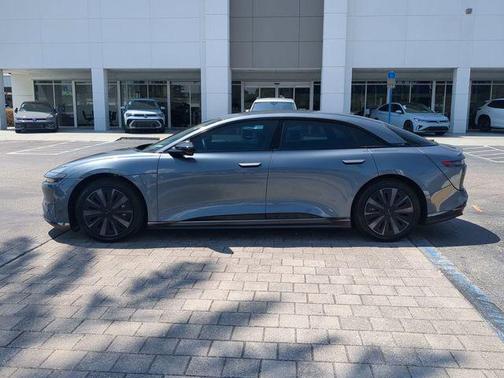 Quantum Gray Metallic 2024 Lucid Air Pure