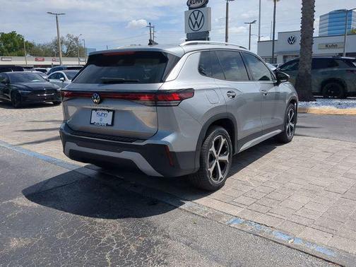 pyrite silver metallic 2026 Volkswagen Tiguan 2.0T SE