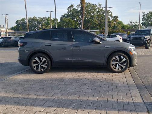 2025 Volkswagen ID.4 Pro