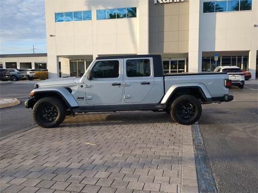 2022 Jeep Gladiator Altitude 4x4