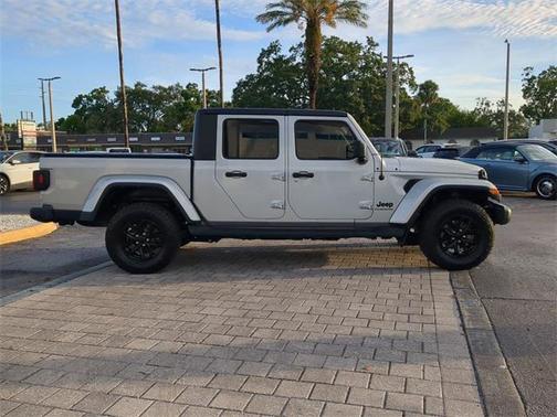 2022 Jeep Gladiator Altitude 4x4