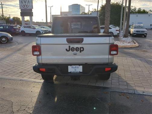 2022 Jeep Gladiator Altitude 4x4