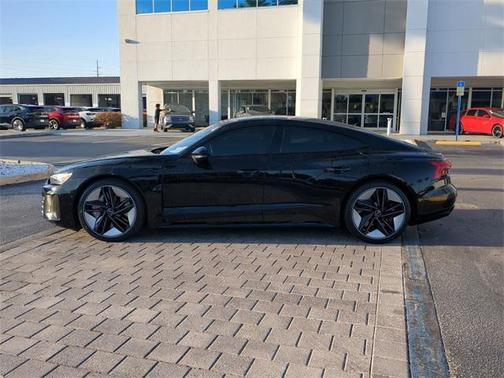 2024 Audi RS e-tron GT quattro
