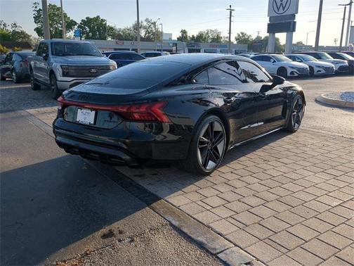 2024 Audi RS e-tron GT quattro