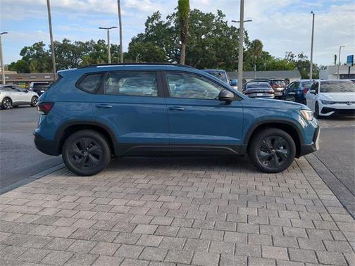 2025 Volkswagen Taos 1.5T S