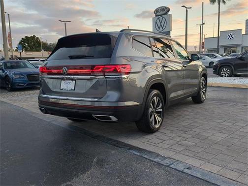 2024 Volkswagen Atlas 2.0T SE