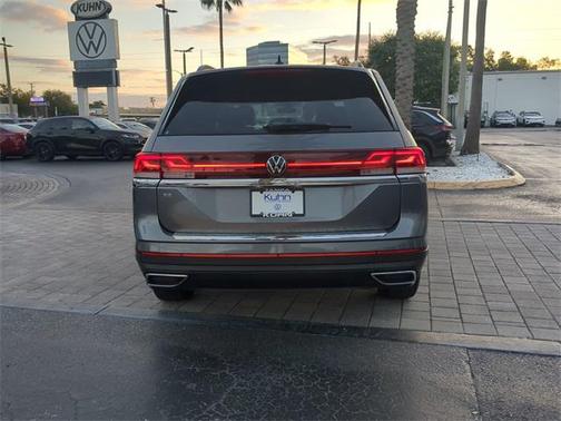 2024 Volkswagen Atlas 2.0T SE