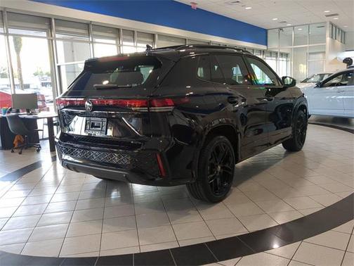 2025 Volkswagen Tiguan 2.0T SE R-Line Black 4MOTION