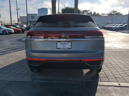 2026 Volkswagen Atlas Cross Sport 2.0T SE