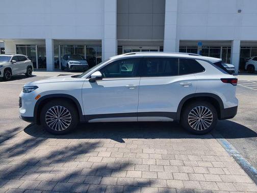 pure white 2026 Volkswagen Tiguan 2.0T S