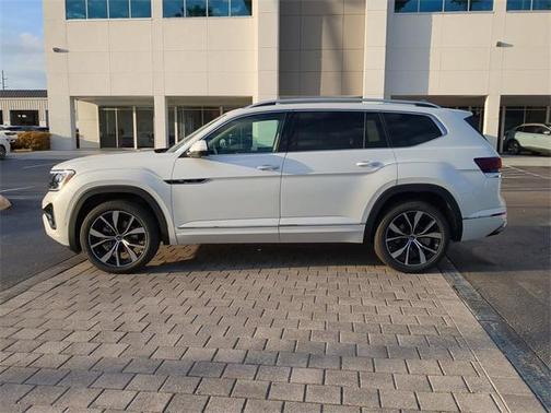 2025 Volkswagen Atlas 2.0T SEL Premium R-Line 4MOTION
