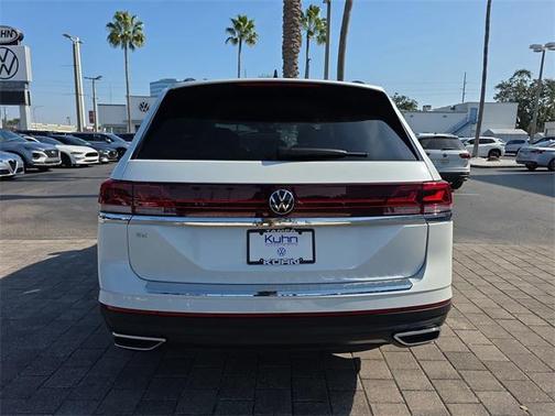 2026 Volkswagen Atlas 2.0T SE