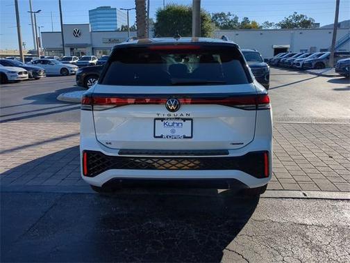 2026 Volkswagen Tiguan 2.0T SE R-Line Black 4MOTION