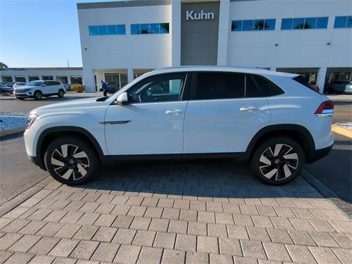 2025 Volkswagen Atlas Cross Sport 2.0T SE w/Technology