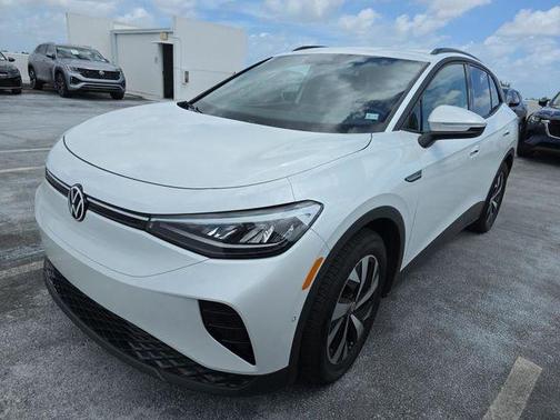 White 2025 Volkswagen ID.4 Pro