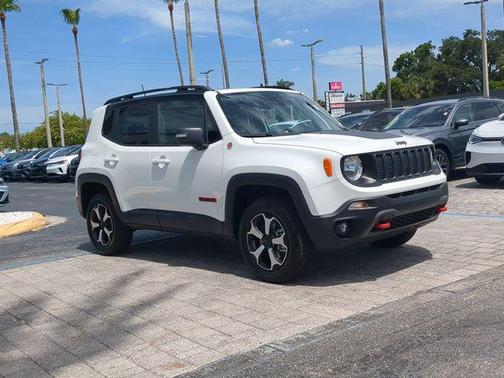 Alpine White Clearcoat 2021 Jeep Renegade Trailhawk