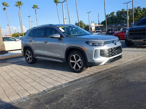 2025 Volkswagen Tiguan 2.0T SE