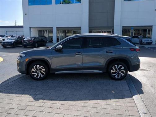 2025 Volkswagen Tiguan 2.0T S