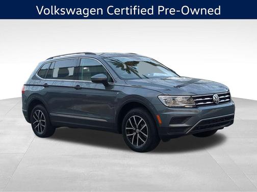 Platinum Gray Metallic 2021 Volkswagen Tiguan 2.0T SE