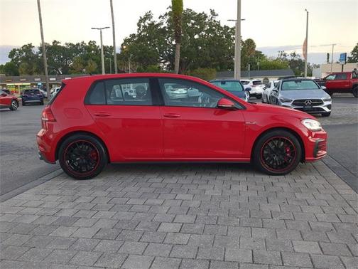 2018 Volkswagen Golf GTI 2.0T S 4-Door