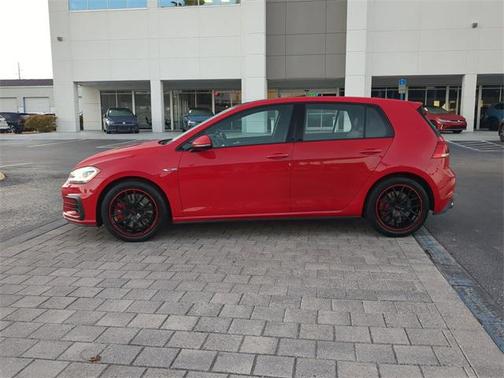 2018 Volkswagen Golf GTI 2.0T S 4-Door
