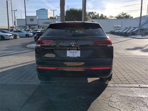 2023 Volkswagen Atlas Cross Sport 3.6L V6 SEL R-Line