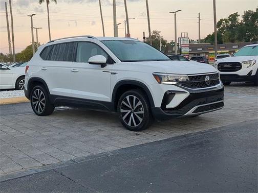 2022 Volkswagen Taos 1.5T SE