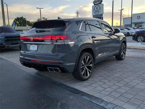 2026 Volkswagen Atlas Cross Sport 2.0T SEL Premium