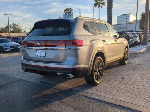2026 Volkswagen Atlas 2.0T SE w/Technology