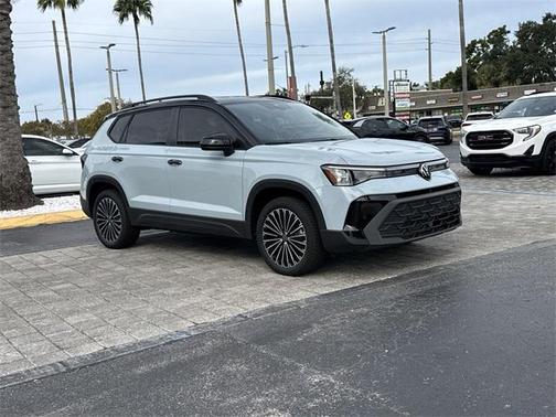 2025 Volkswagen Taos 1.5T SE Black