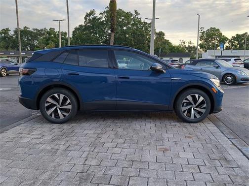 2025 Volkswagen ID.4 Pro