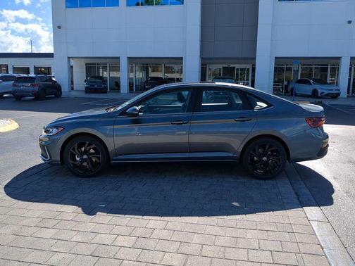 2026 Volkswagen Jetta 1.4T SE