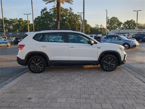 2022 Volkswagen Taos 1.5T S