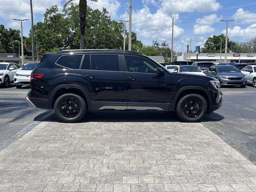 deep black pearl 2026 Volkswagen Atlas Peak Edition