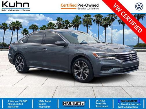 Platinum Gray Metallic 2022 Volkswagen Passat 2.0T SE
