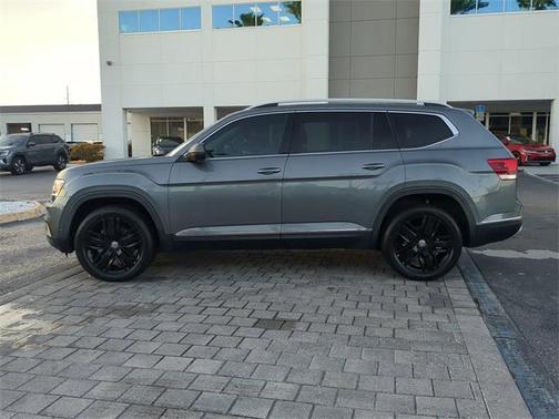 2018 Volkswagen Atlas 3.6L SEL Premium