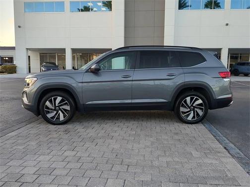 2024 Volkswagen Atlas 2.0T SE w/Technology 4MOTION