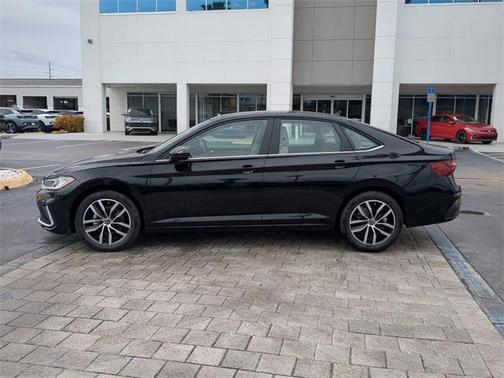 2025 Volkswagen Jetta 1.5T SE