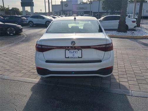 2025 Volkswagen Jetta 1.5T SE