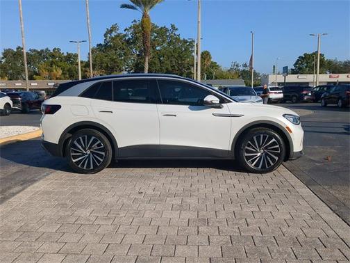 2023 Volkswagen ID.4 Pro S Plus
