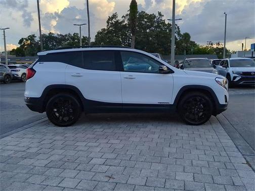 2021 GMC Terrain SLT