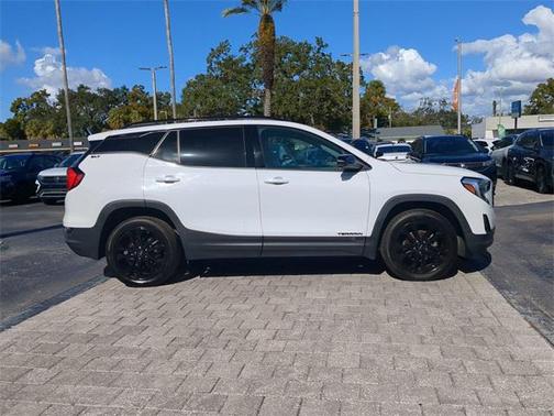 2021 GMC Terrain SLT