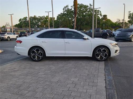 2021 Volkswagen Passat 2.0T SE