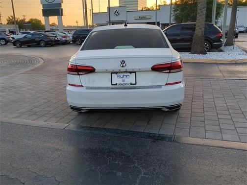 2021 Volkswagen Passat 2.0T SE