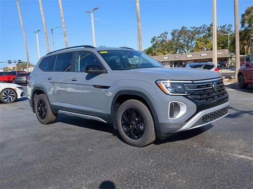 2025 Volkswagen Atlas 2.0T Peak Edition