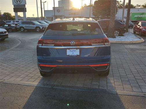 2026 Volkswagen Atlas Cross Sport 2.0T SE w/Technology