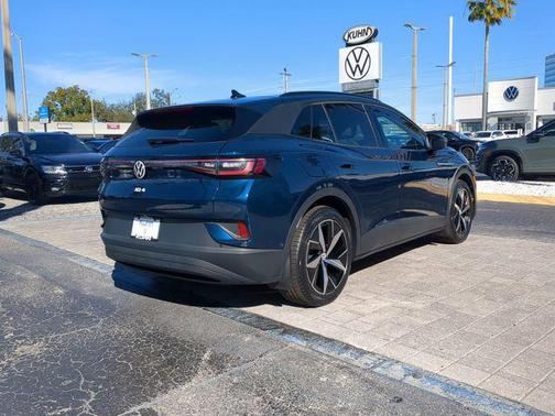 2023 Volkswagen ID.4 Pro S Plus